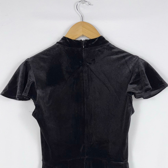 Mod Cloth Women's Shine With Me Velvet Jumpsuit XS Black Flutter Sleeve - Picture 10 of 16